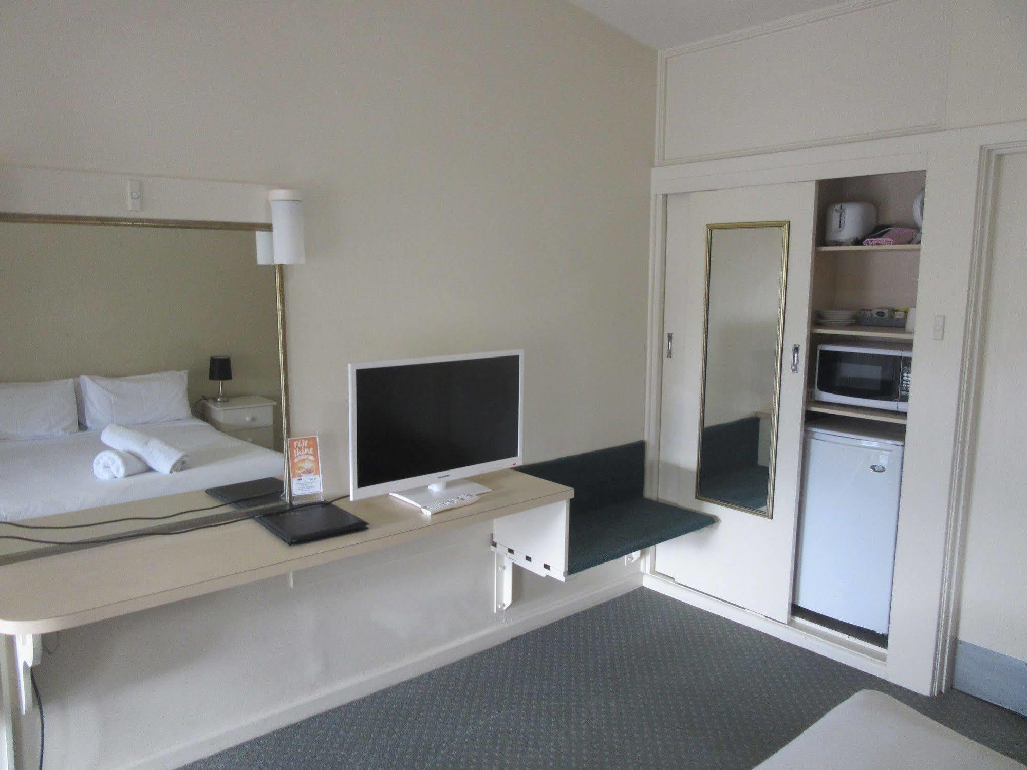 Abel Tasman Airport Motor Inn Launceston Exterior foto